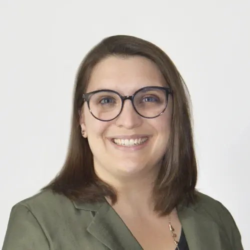 Headshot of XL Expert Kelsey Loughlin.